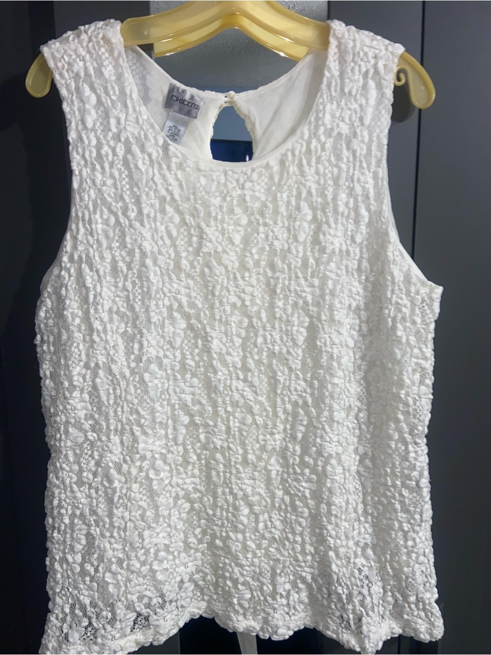 Chico's White Lace-Textured Sleeveless Shell